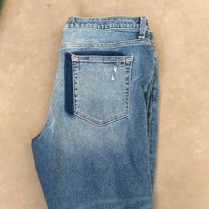 *Never Worn* Tom Hilfinger Boyfriend Jeans
